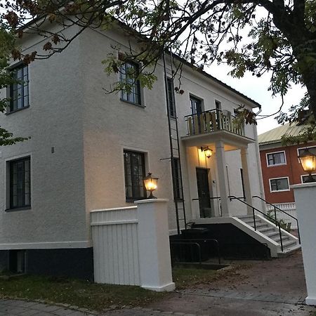 Townhouse Apartments Mariehamn Exterior photo